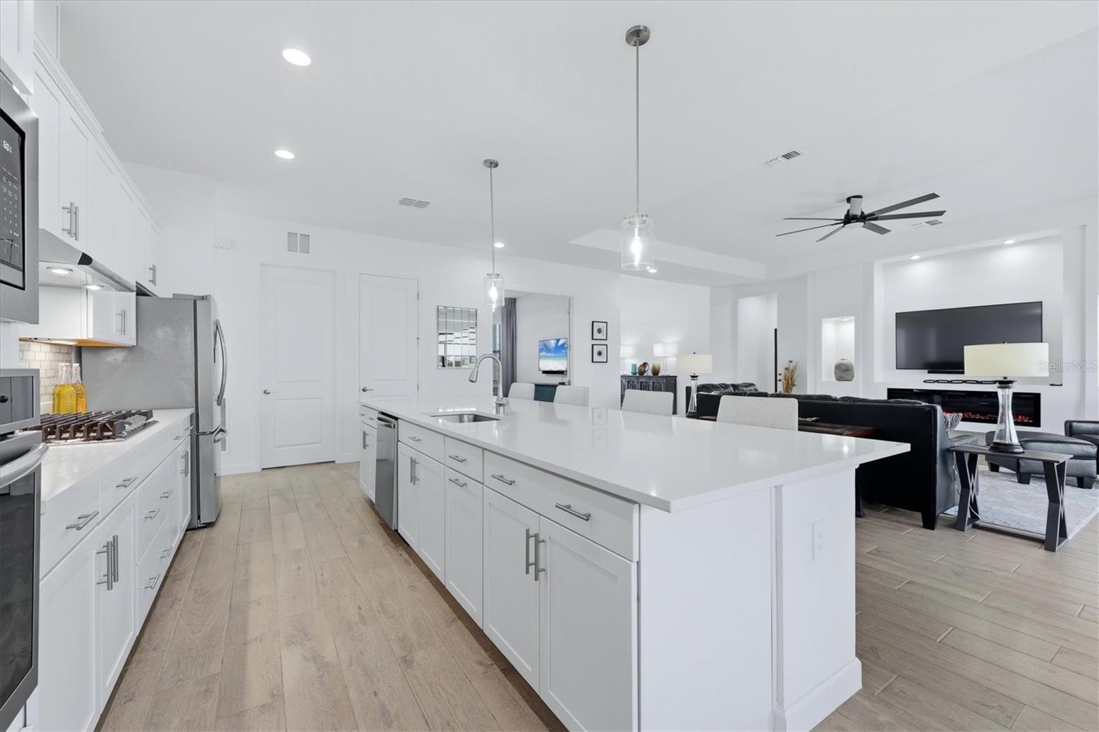 Image 24 of 71 For 15306 Golden Beam Place