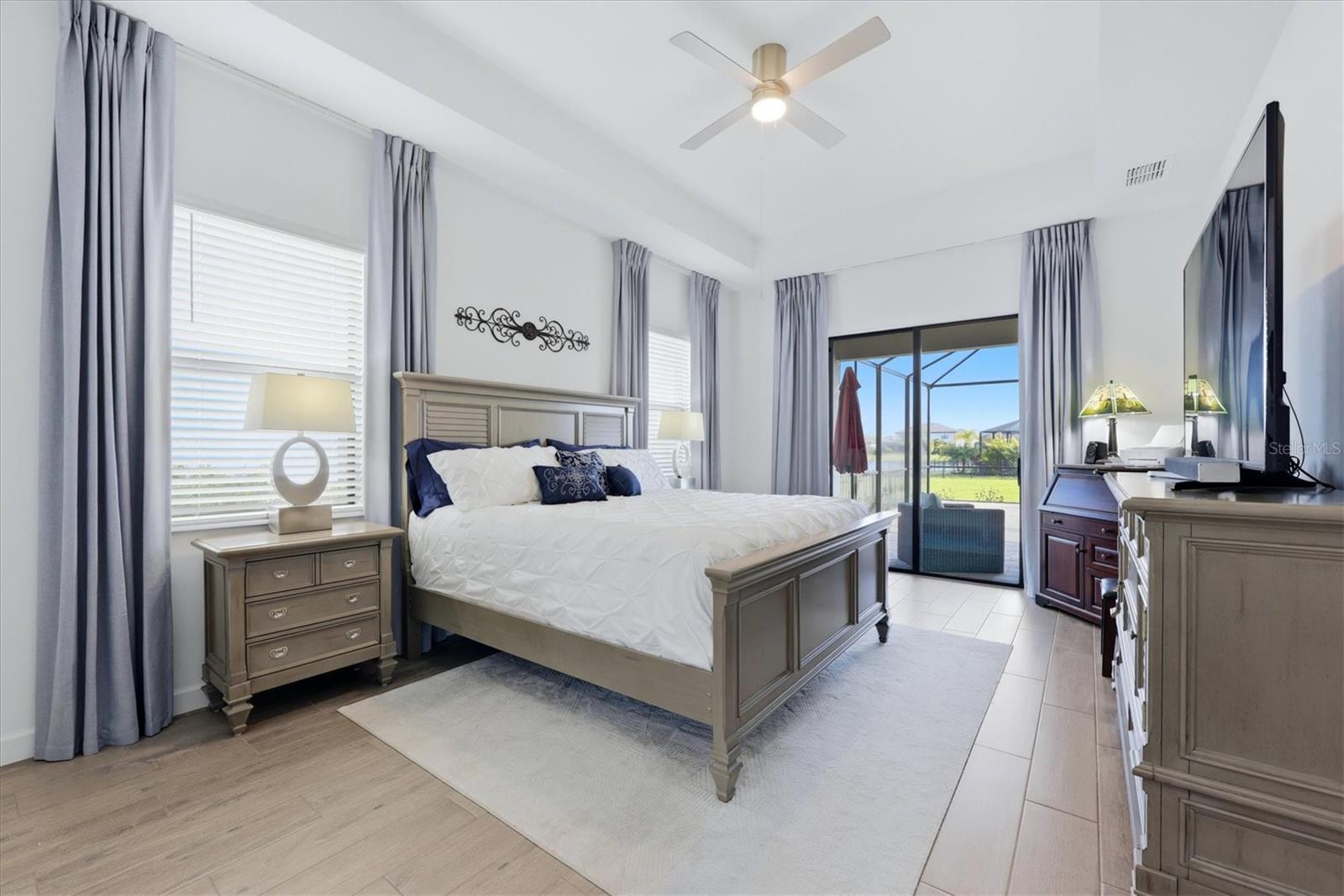 Image 27 of 71 For 15306 Golden Beam Place