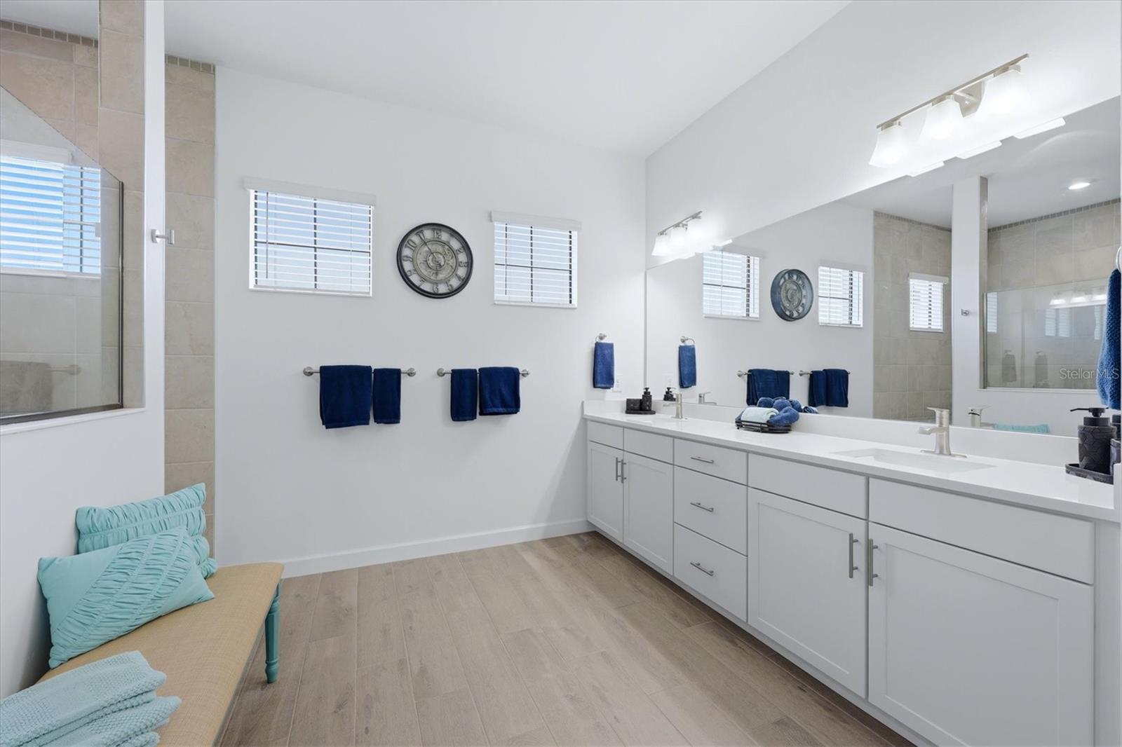 Image 29 of 71 For 15306 Golden Beam Place