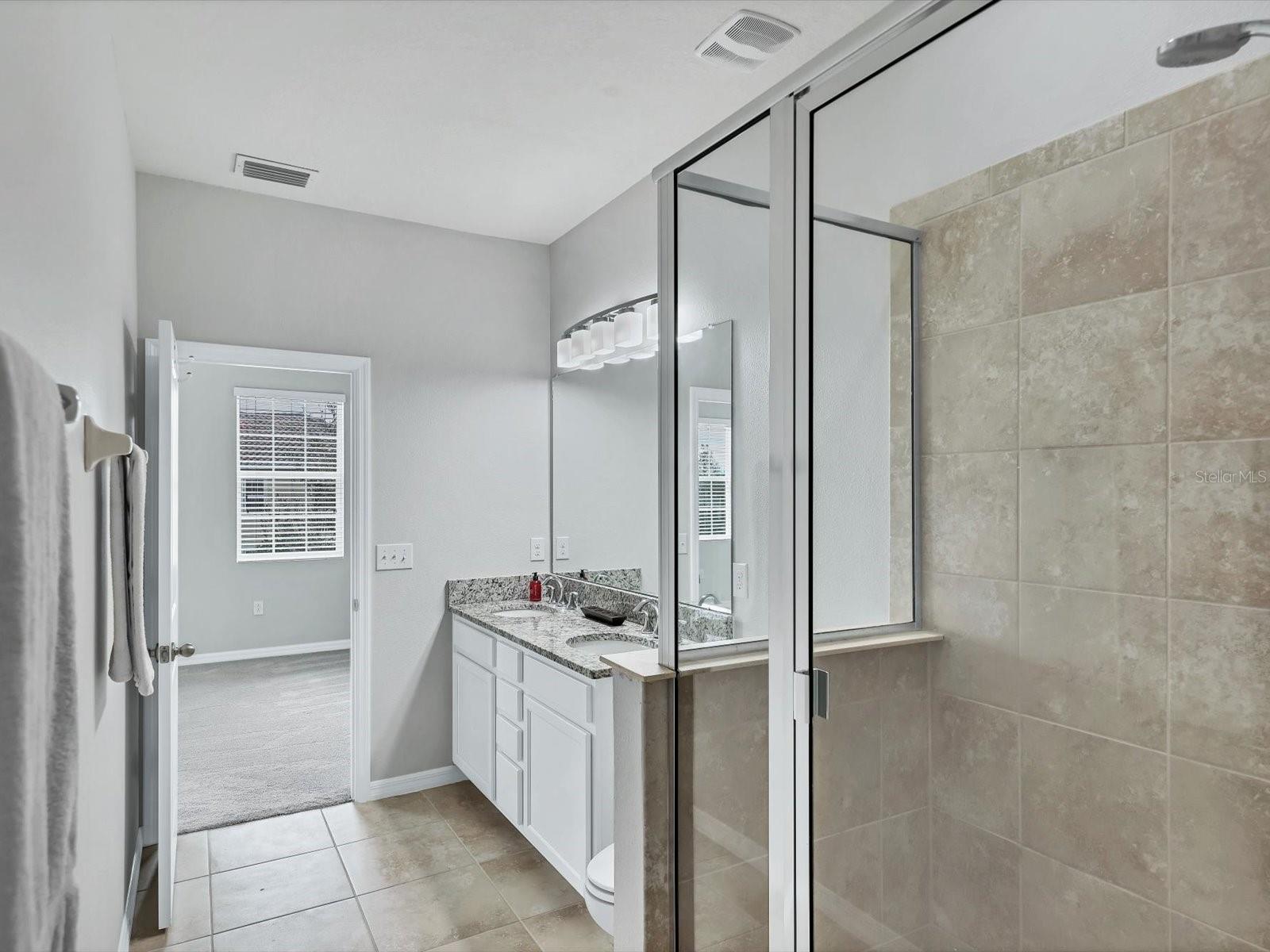 Image 16 of 35 For 8363 Enclave Way 101