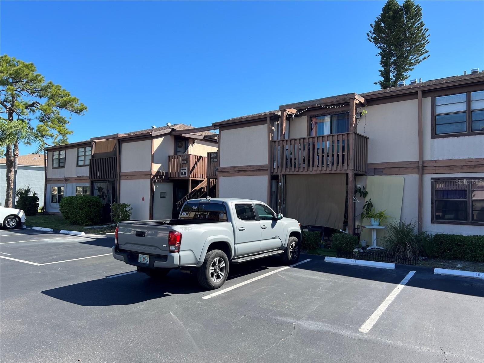 Image 3 of 25 For 5026 Water Oak Drive 208