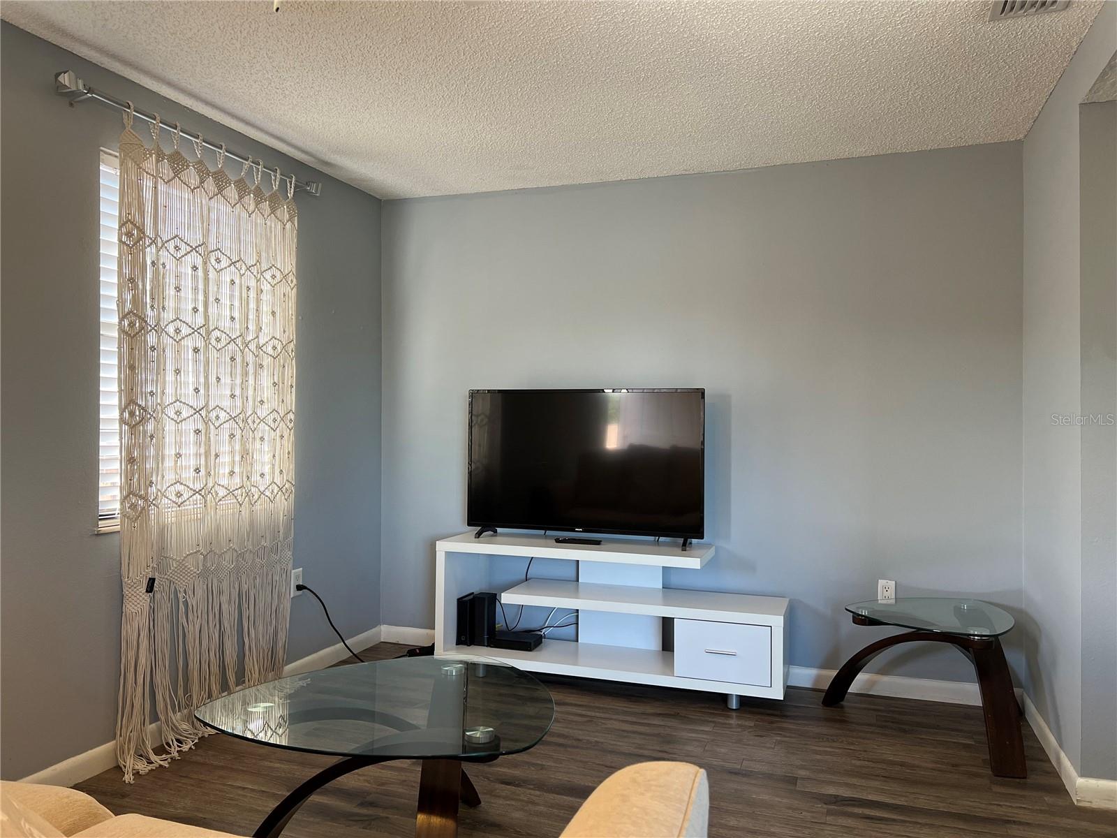 Image 5 of 25 For 5026 Water Oak Drive 208