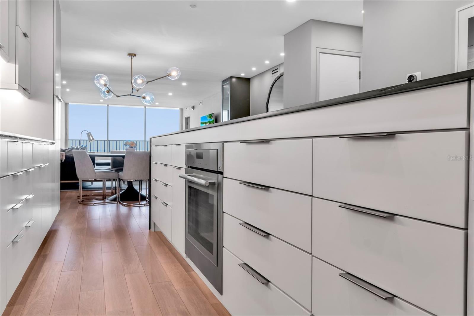 Image 13 of 76 For 5740 Midnight Pass Road 403