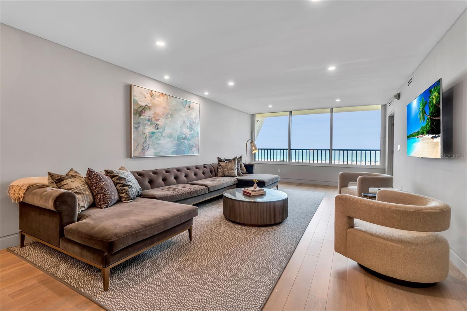 Image 20 of 76 For 5740 Midnight Pass Road 403