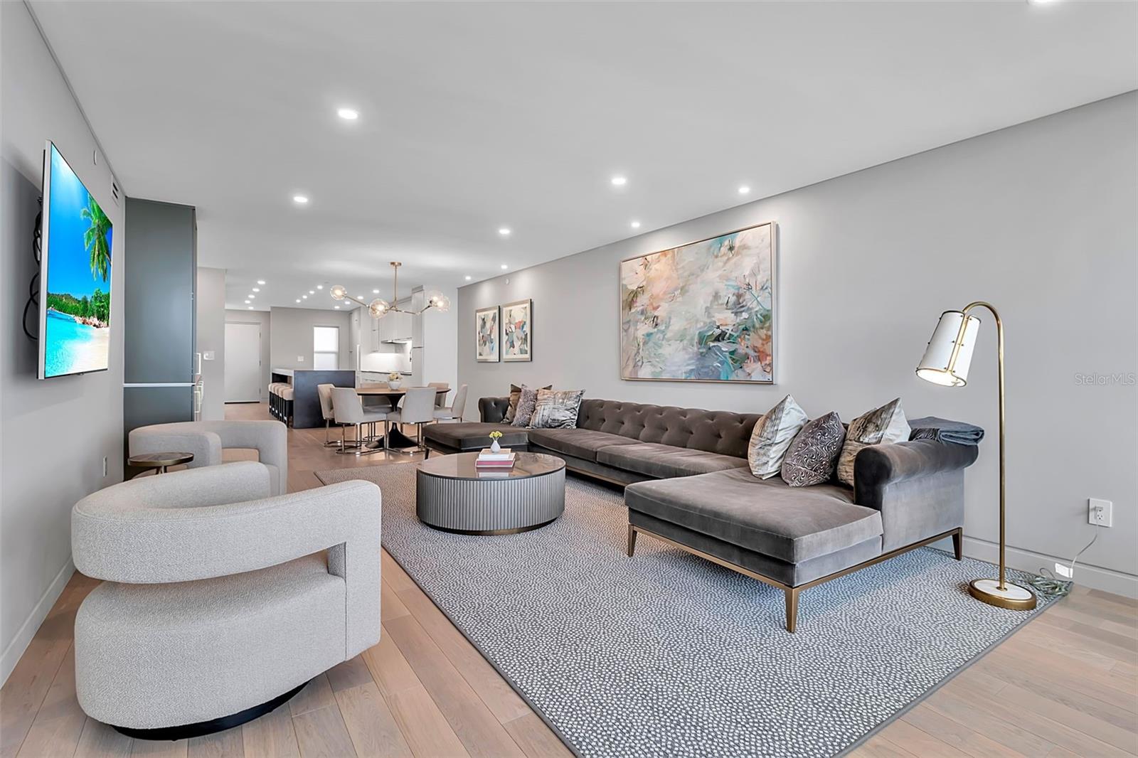 Image 24 of 76 For 5740 Midnight Pass Road 403