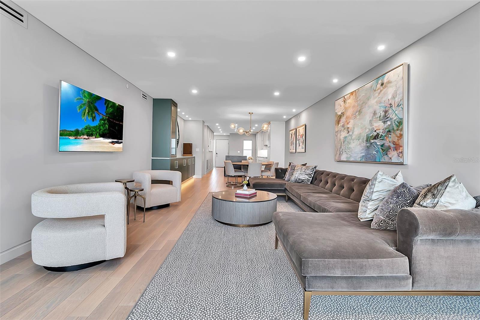 Image 25 of 76 For 5740 Midnight Pass Road 403