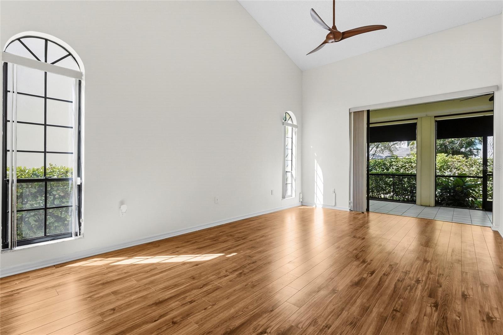 Image 28 of 63 For 4531 Las Brisas Lane