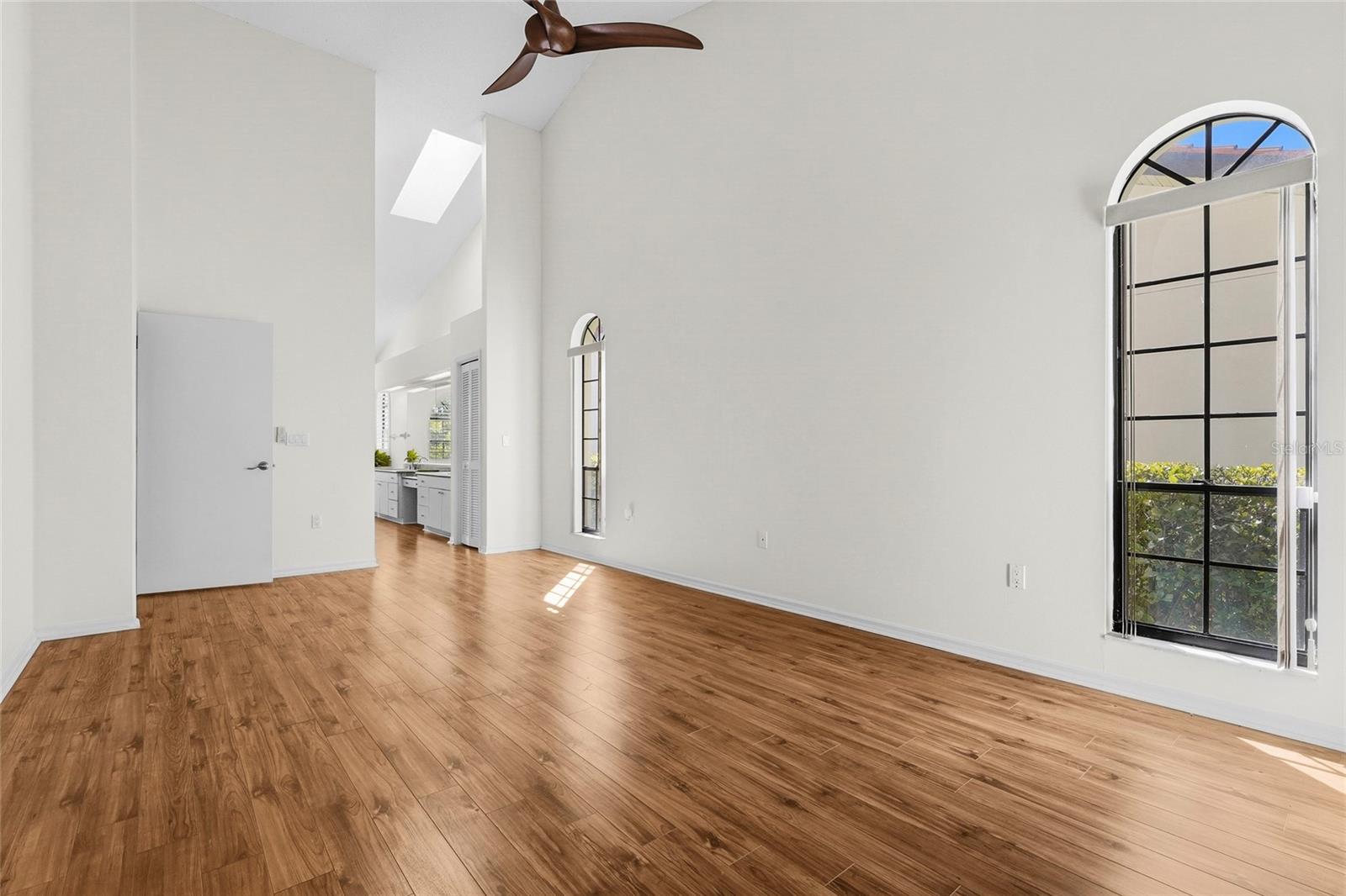 Image 29 of 63 For 4531 Las Brisas Lane