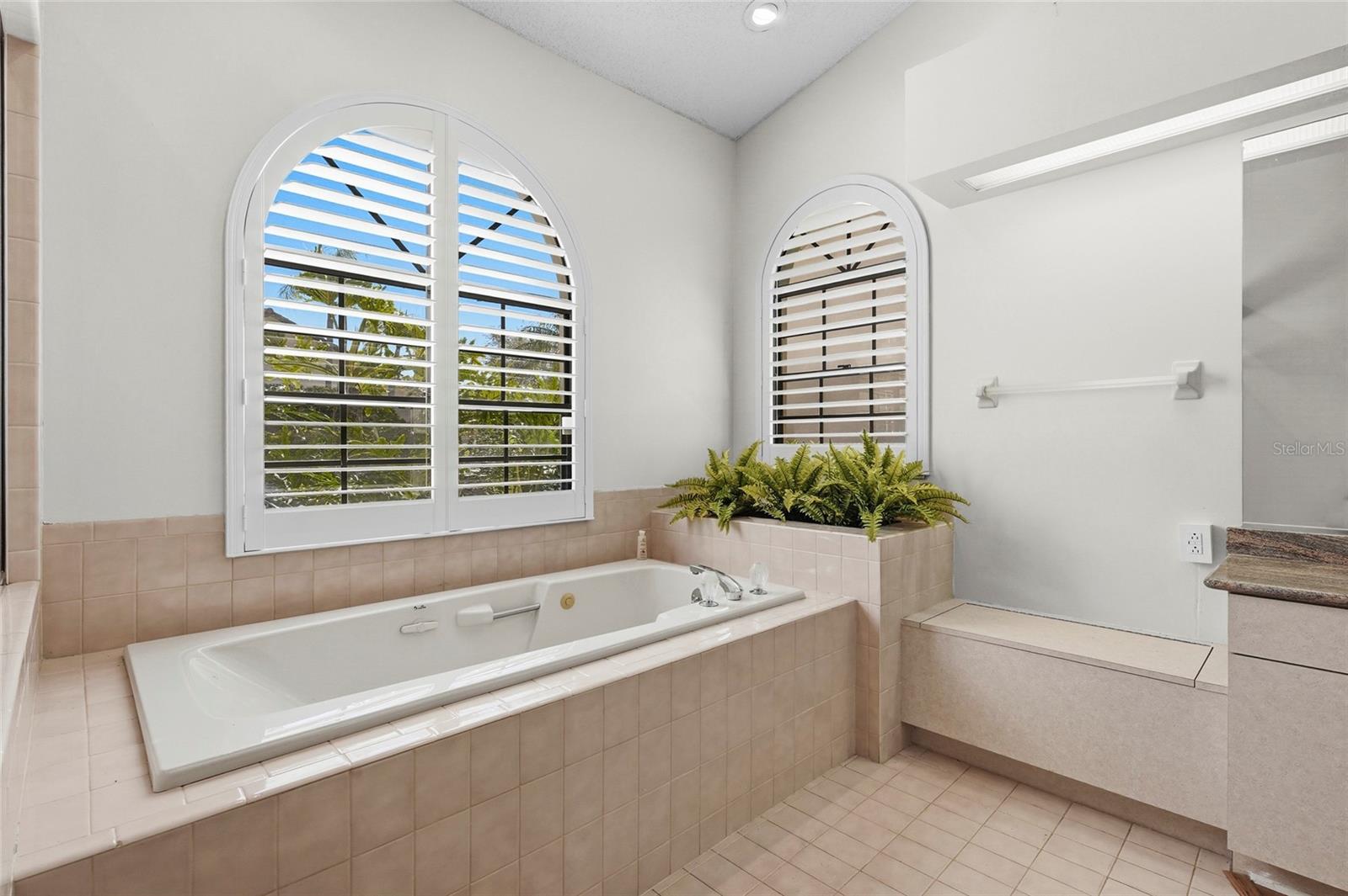 Image 31 of 63 For 4531 Las Brisas Lane