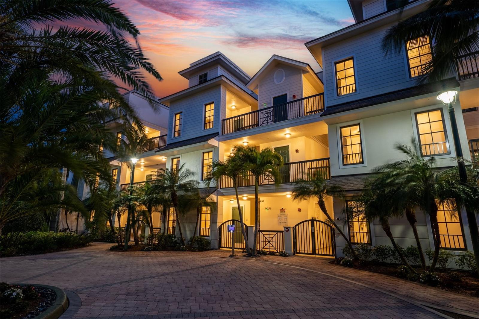 Image 2 of 86 For 888 Orange Avenue 3a