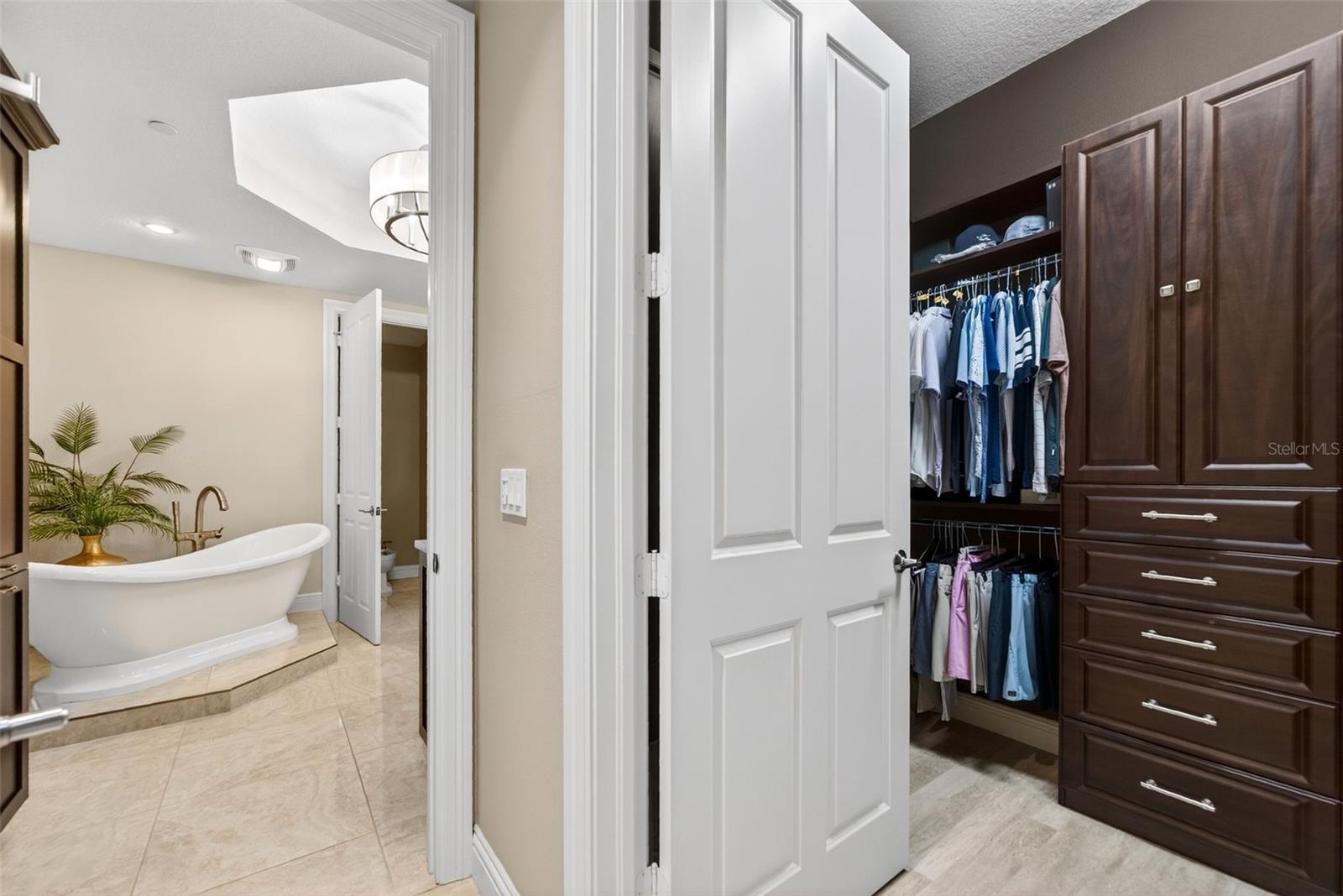 Image 34 of 86 For 888 Orange Avenue 3a