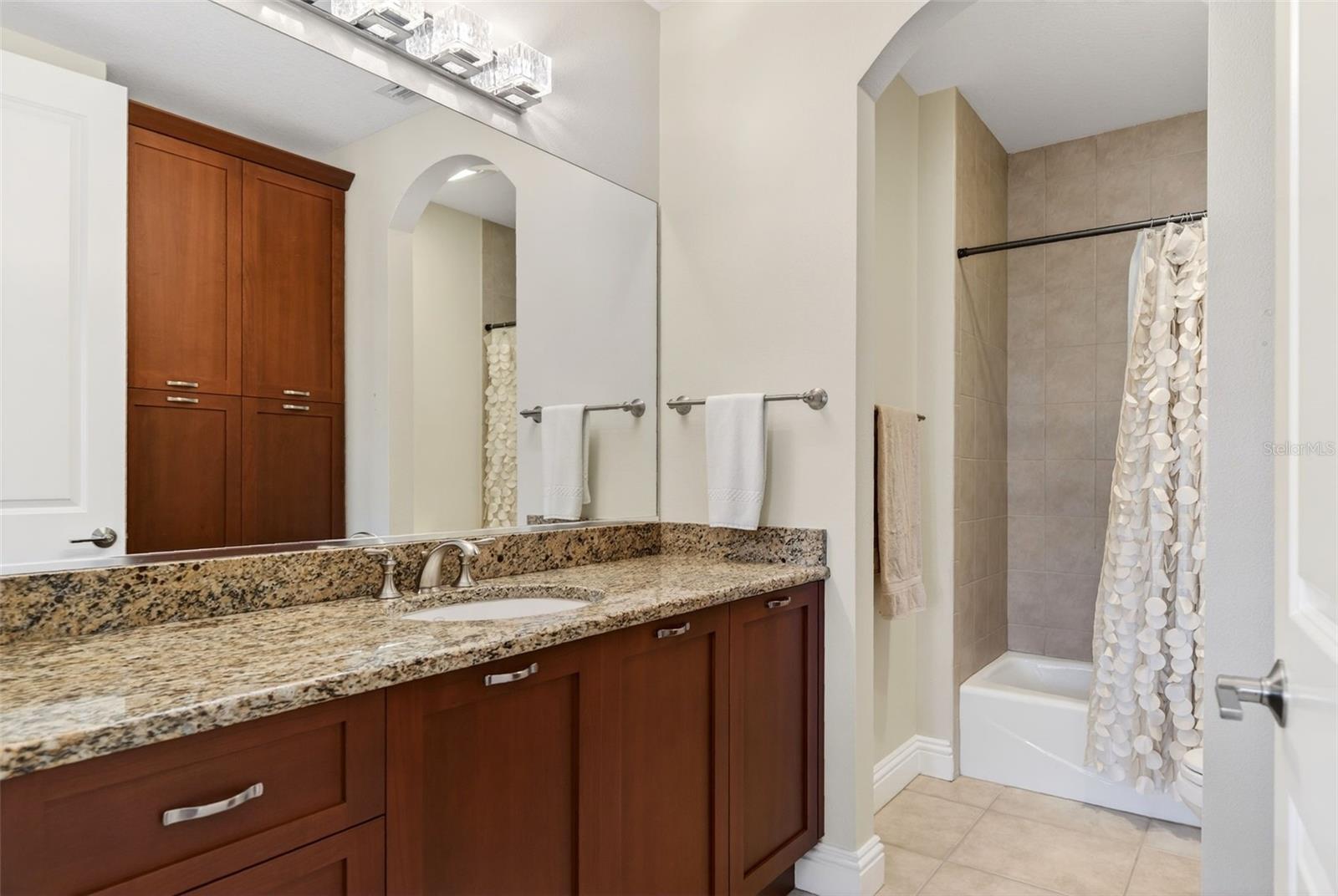 Image 49 of 86 For 888 Orange Avenue 3a