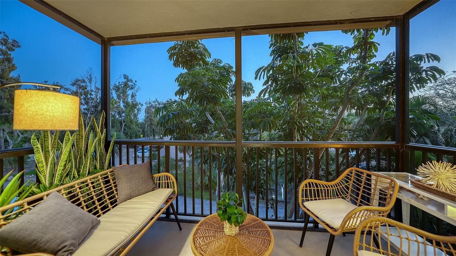 Image 24 of 77 For 4900 Ocean Boulevard 304