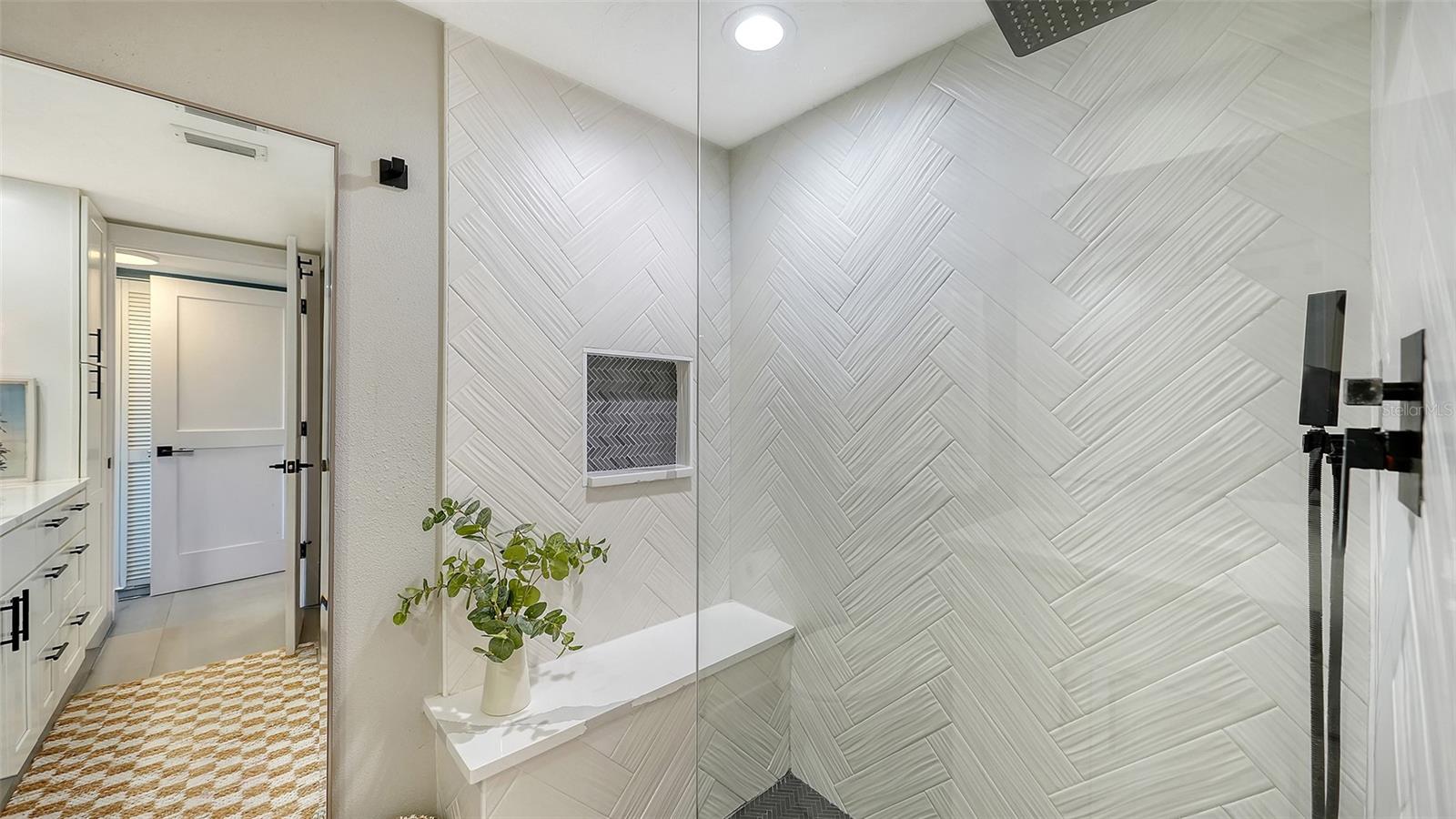 Image 37 of 77 For 4900 Ocean Boulevard 304