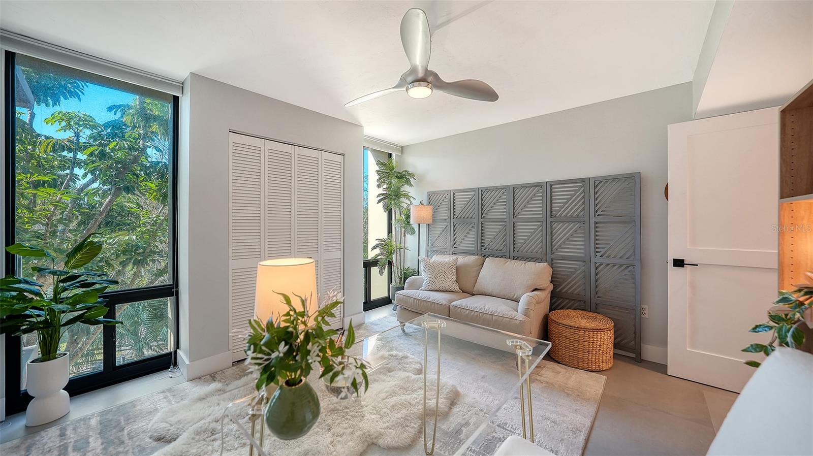 Image 43 of 77 For 4900 Ocean Boulevard 304