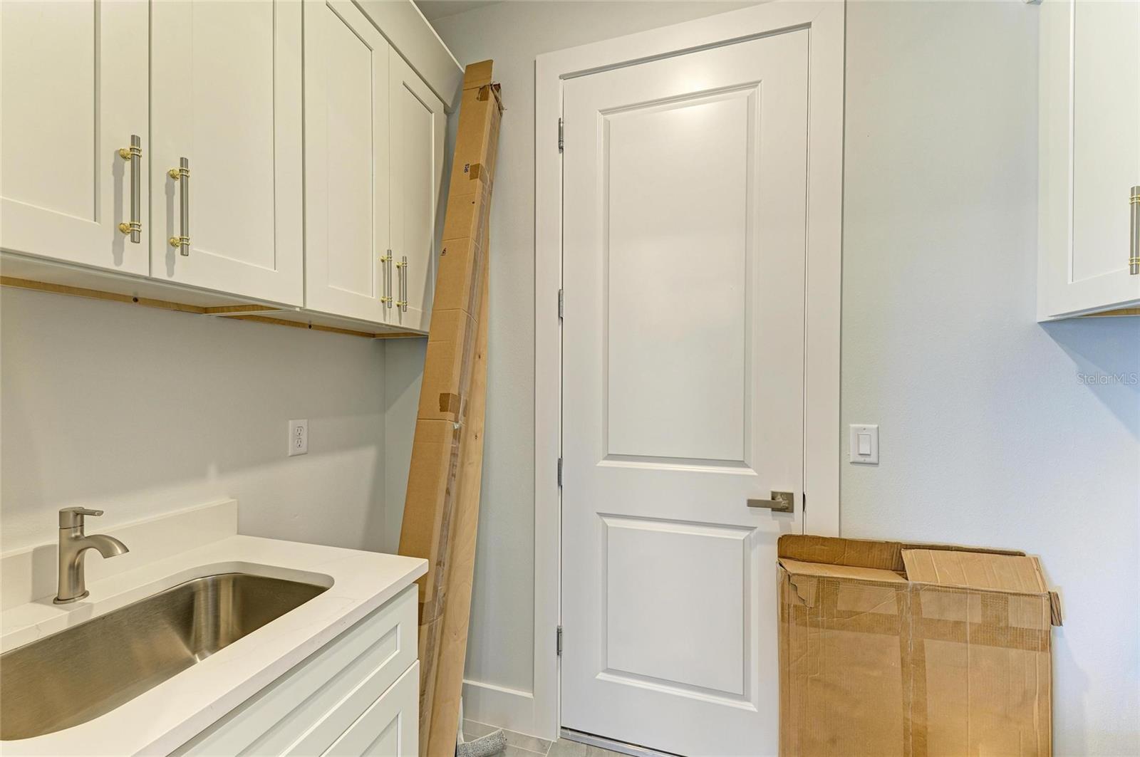 Image 36 of 42 For 380 Holly Road