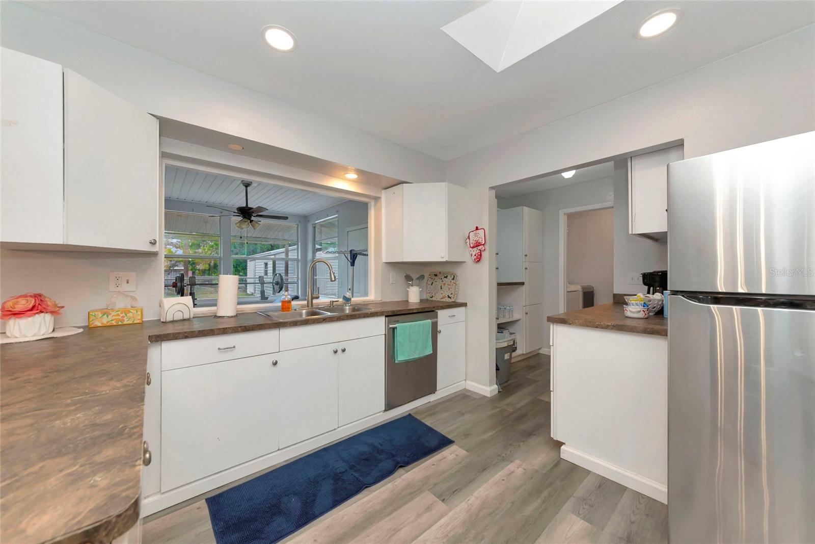 Image 11 of 50 For 6703 Electra Avenue