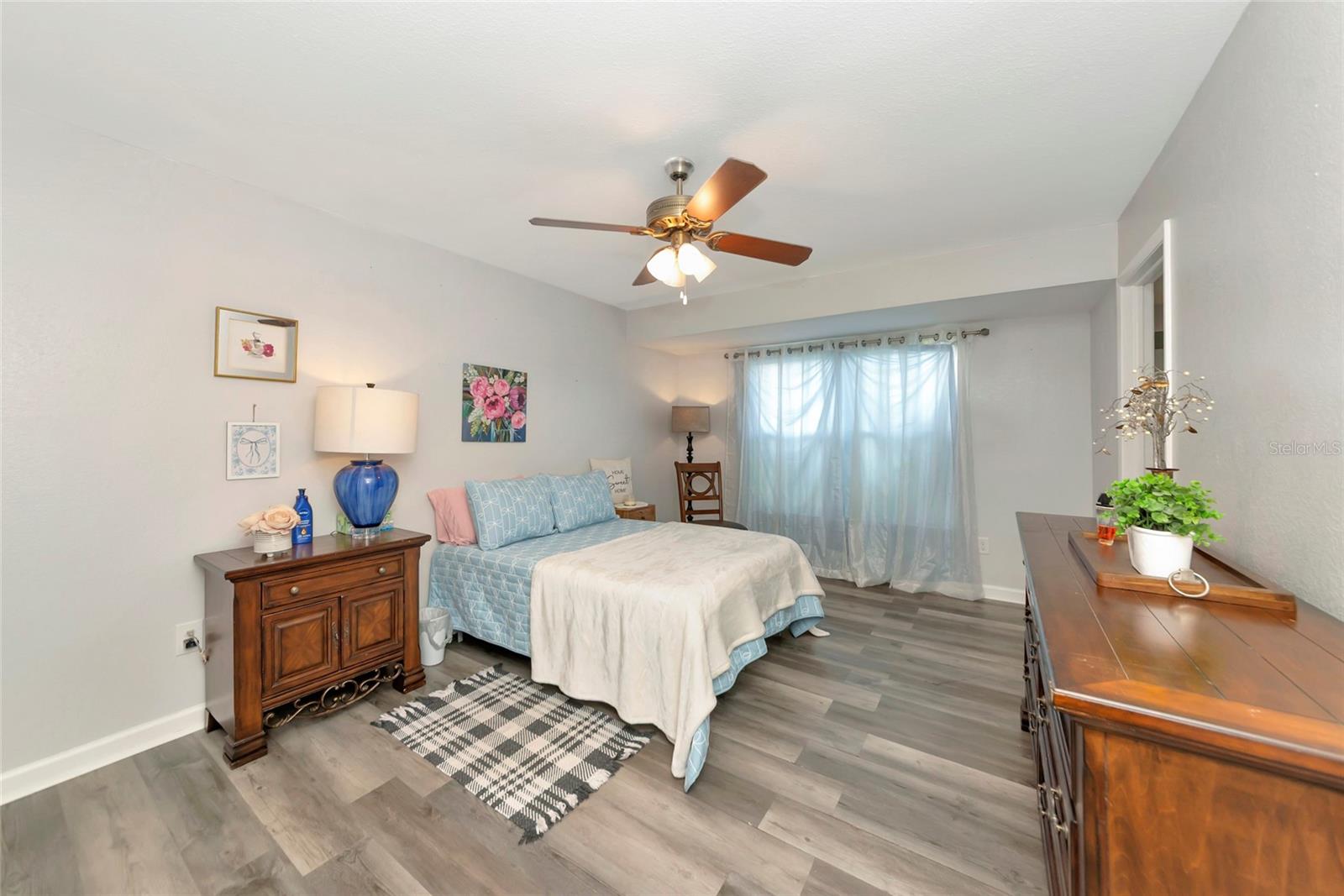 Image 19 of 50 For 6703 Electra Avenue