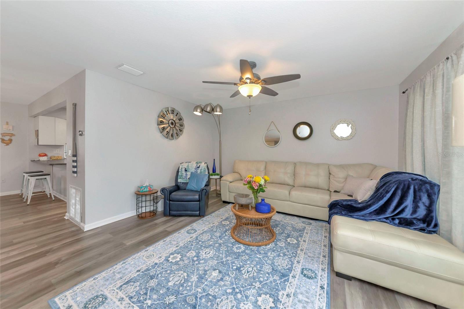 Image 3 of 50 For 6703 Electra Avenue