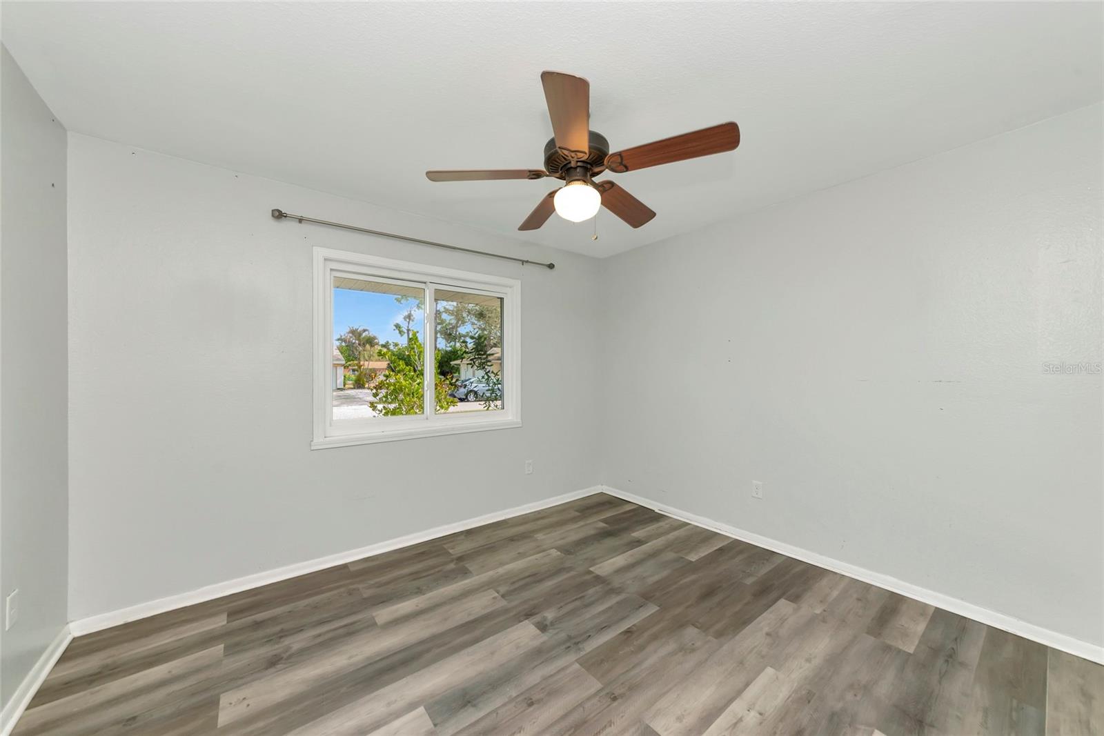Image 30 of 50 For 6703 Electra Avenue