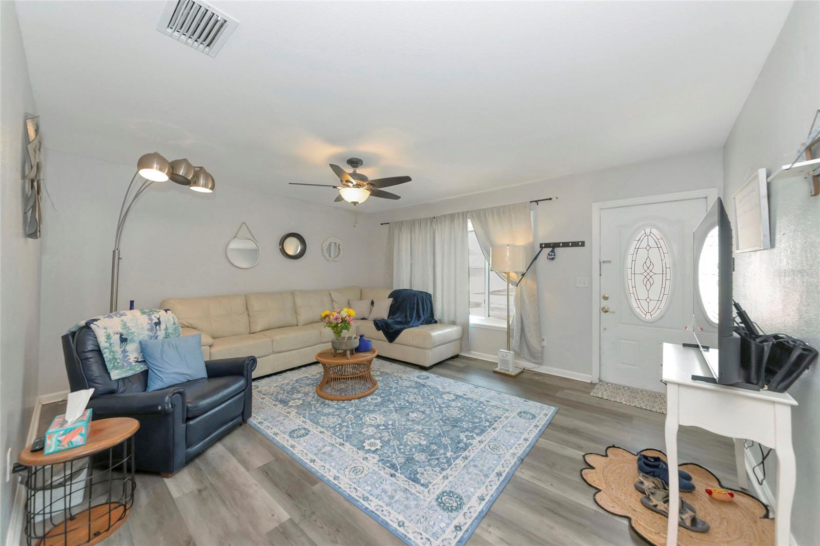 Image 4 of 50 For 6703 Electra Avenue