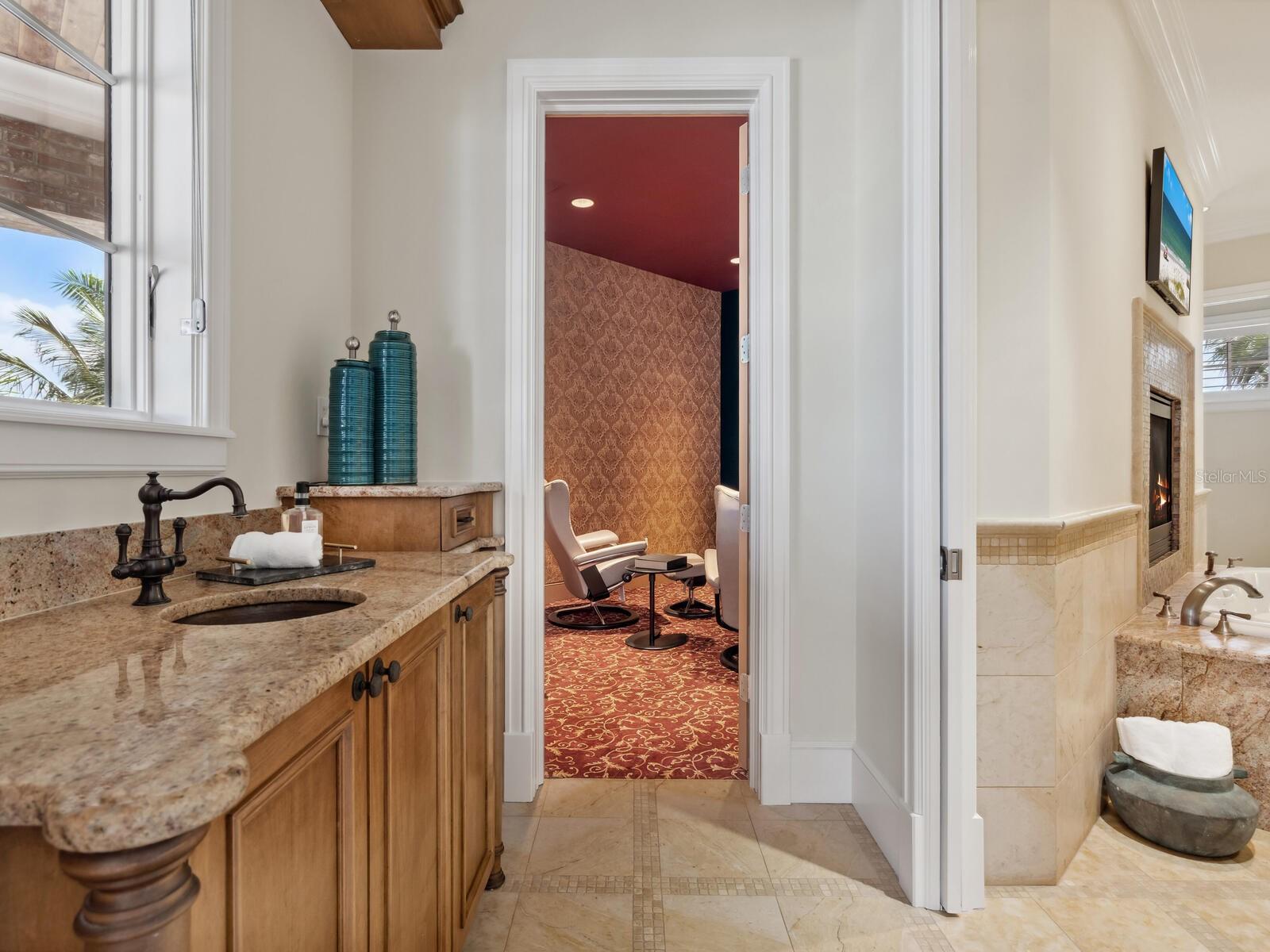 Image 37 of 76 For 1423 Hillview Drive