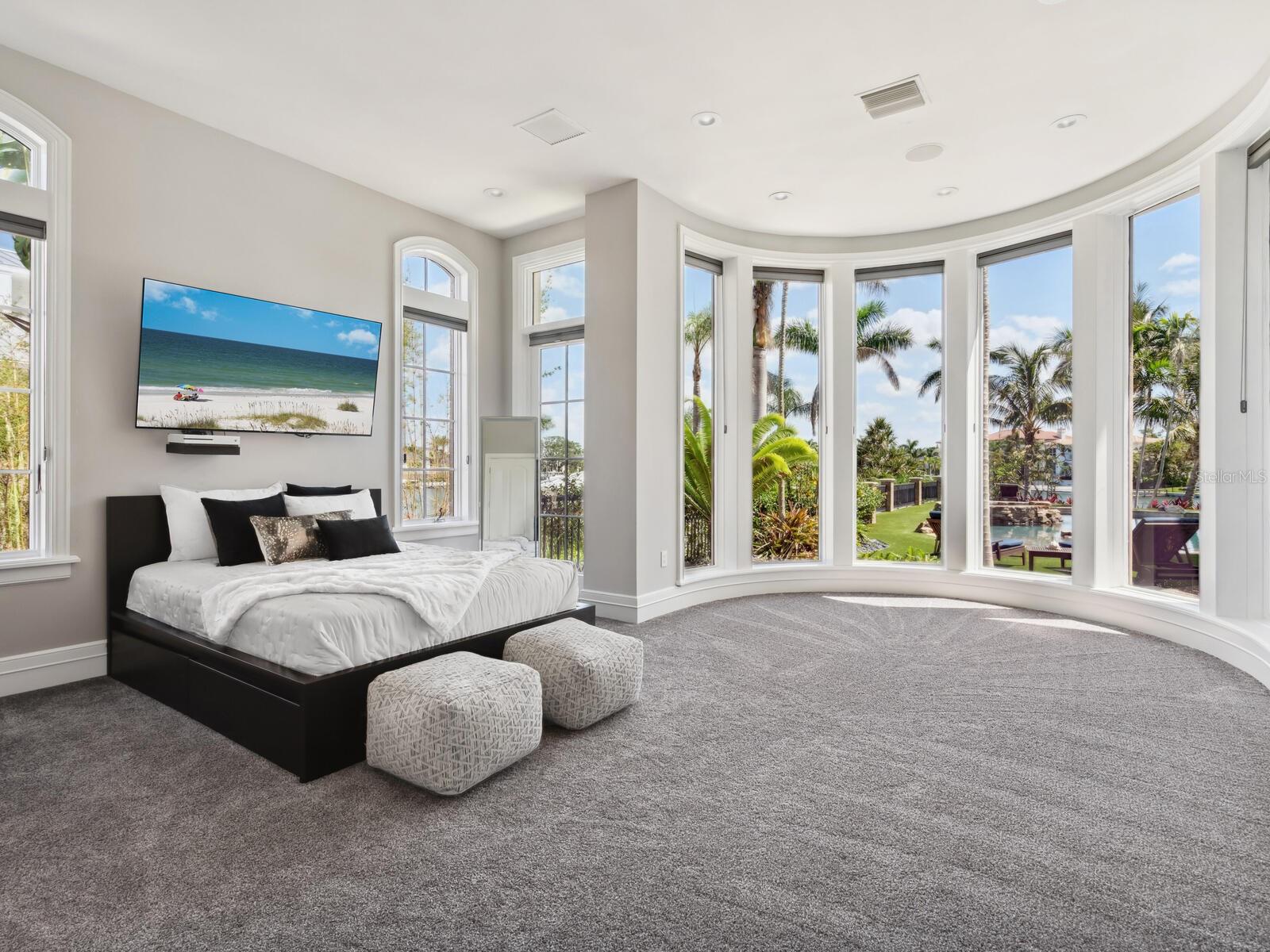 Image 43 of 76 For 1423 Hillview Drive