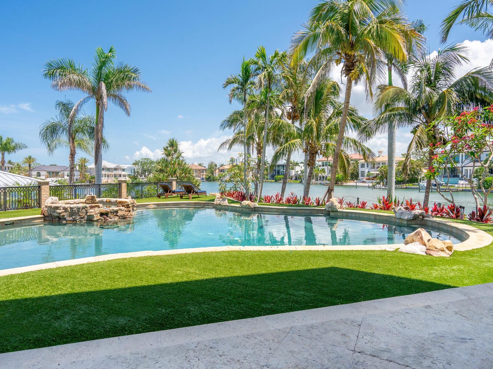 Image 56 of 76 For 1423 Hillview Drive