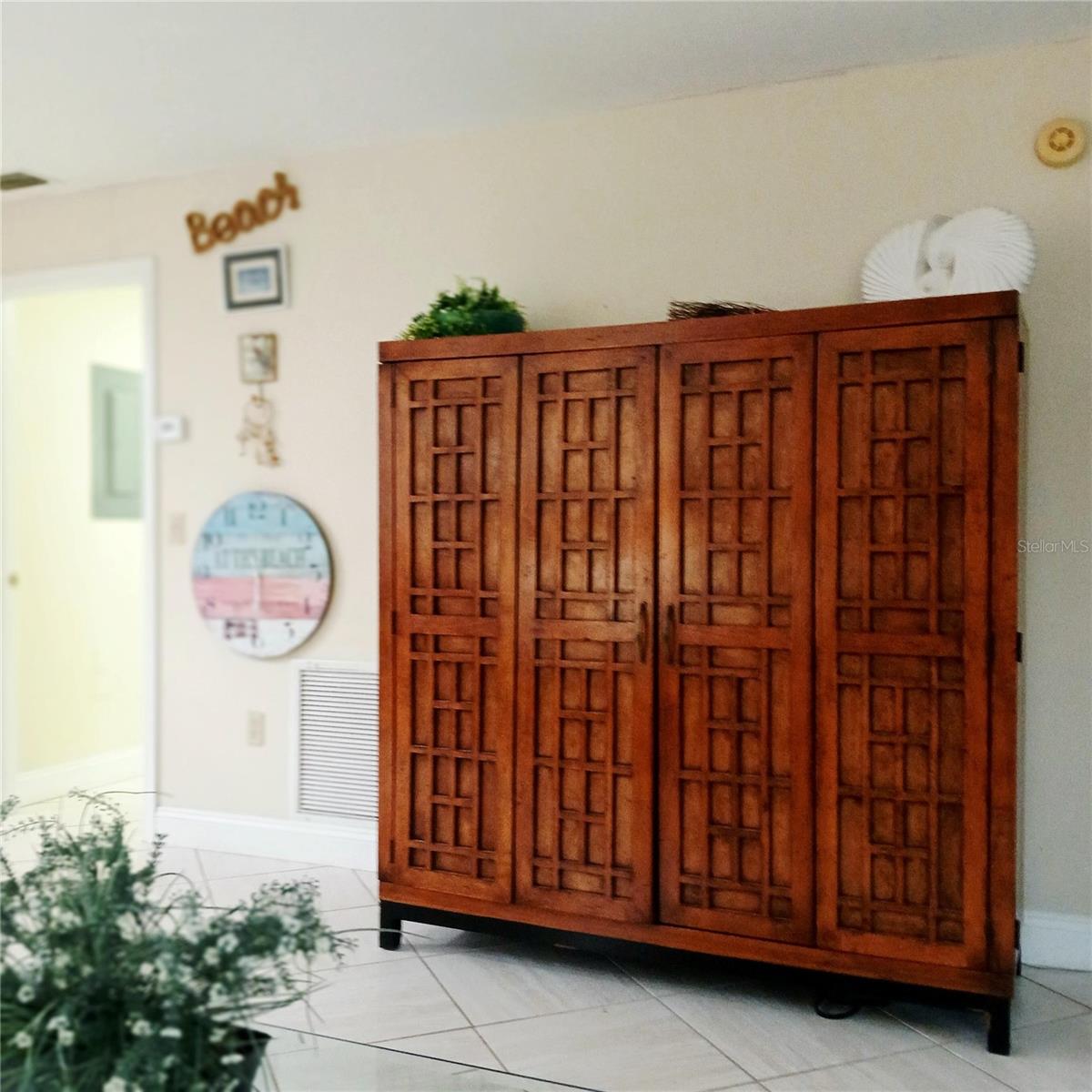 Image 20 of 41 For 7143 Wood Creek Drive 203