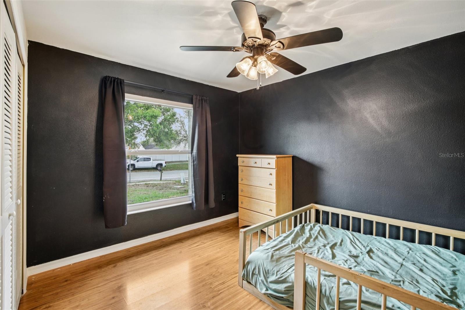 Image 16 of 41 For 5753 Colonial Oaks Boulevard