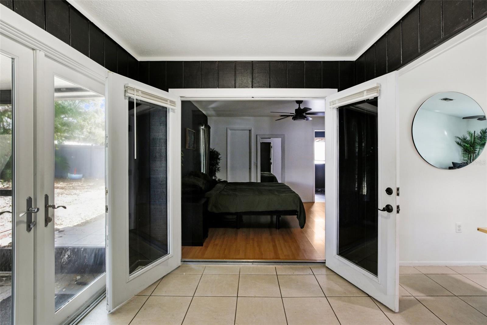 Image 31 of 41 For 5753 Colonial Oaks Boulevard