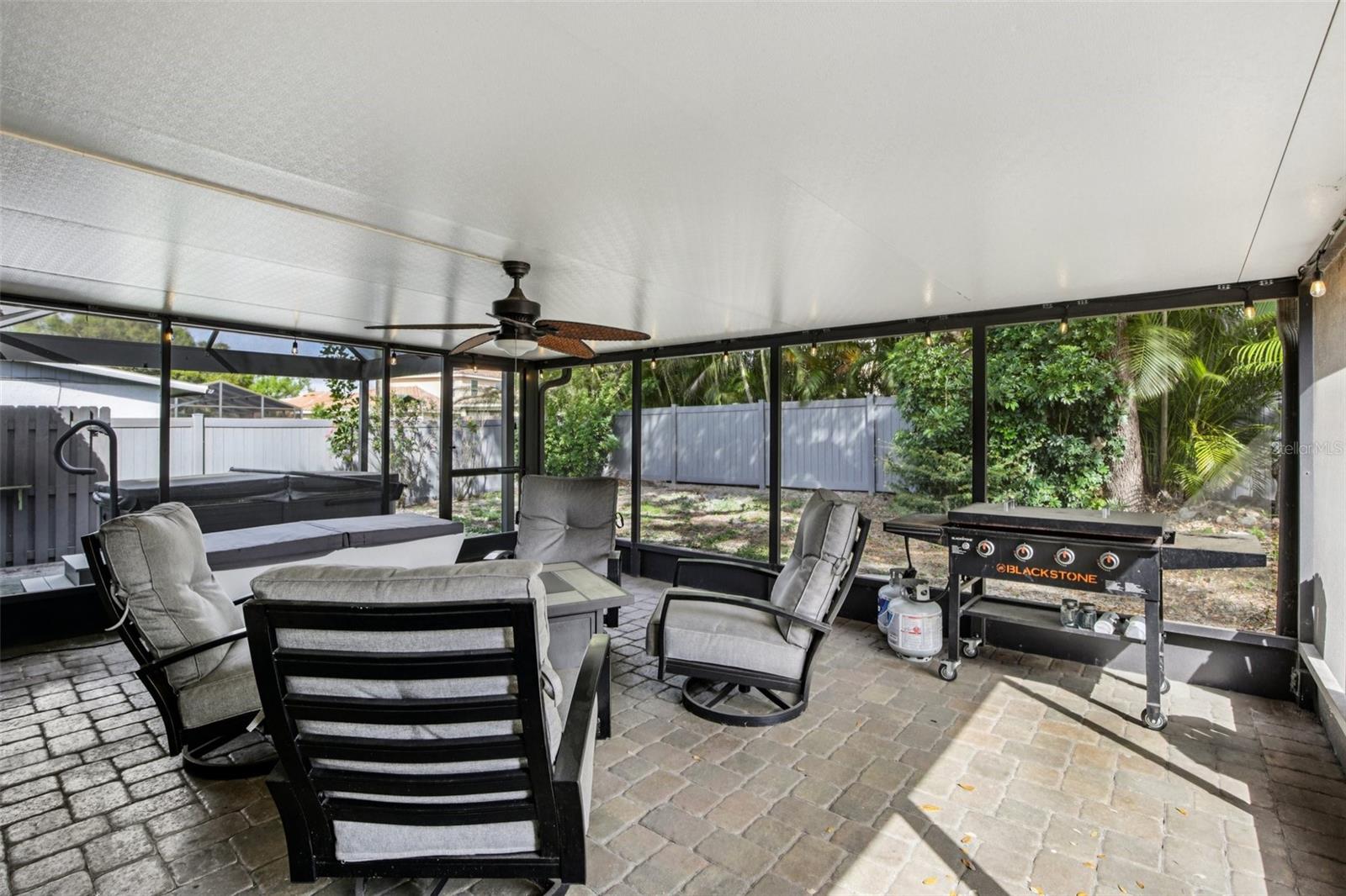 Image 35 of 41 For 5753 Colonial Oaks Boulevard