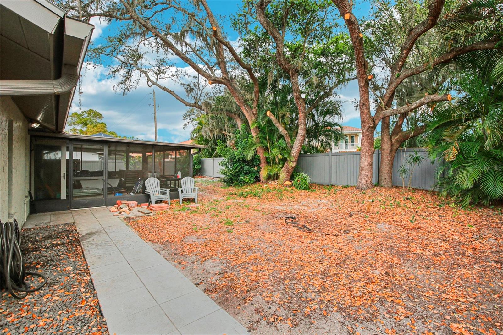 Image 37 of 41 For 5753 Colonial Oaks Boulevard