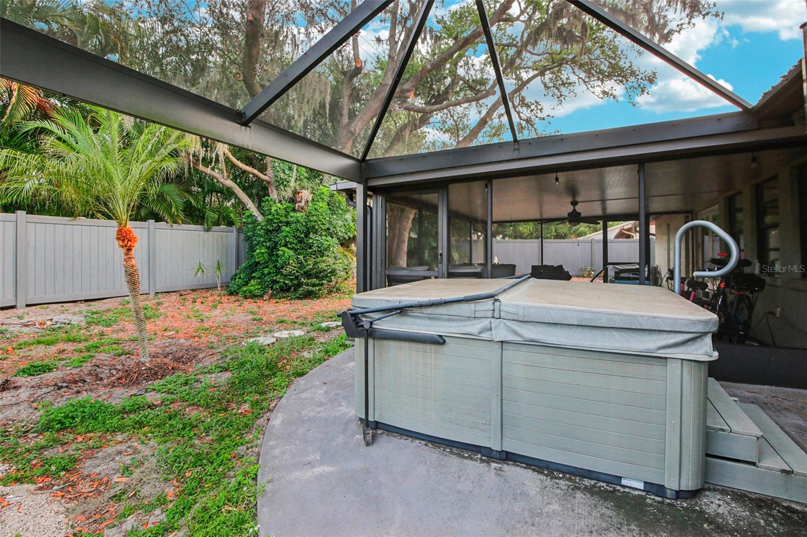 Image 40 of 41 For 5753 Colonial Oaks Boulevard