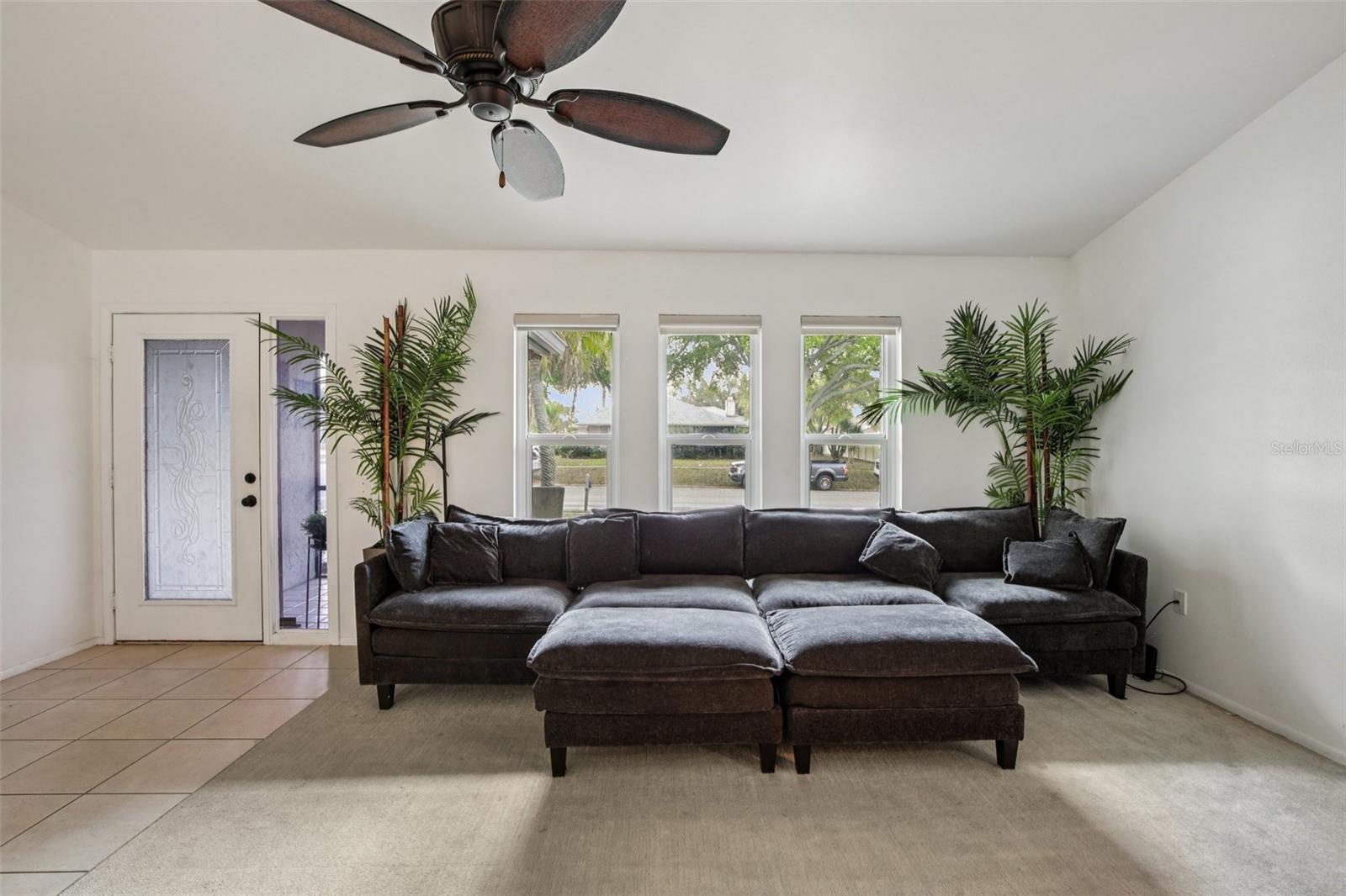 Image 6 of 41 For 5753 Colonial Oaks Boulevard