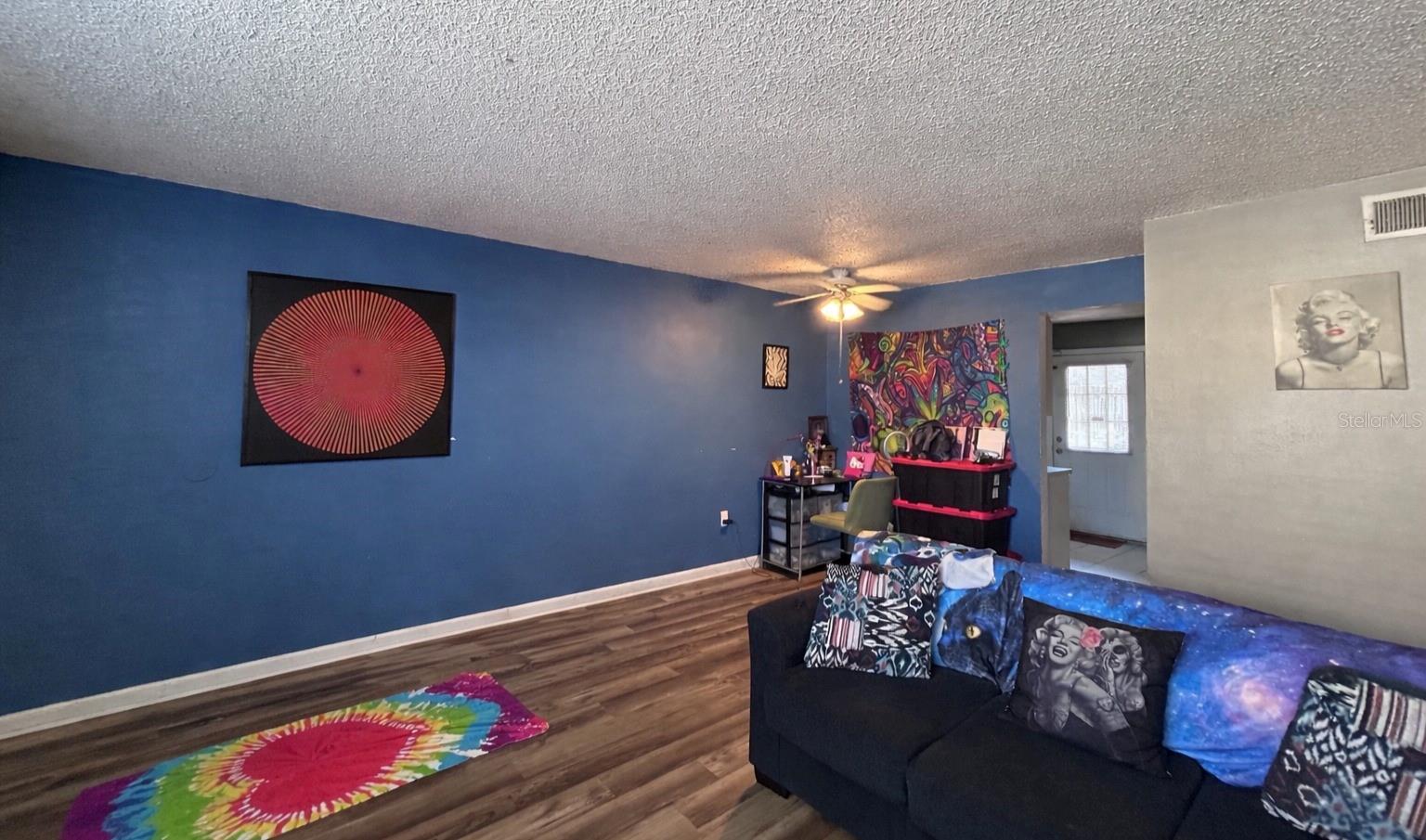 Image 2 of 11 For 313 Oak Rose Lane 101