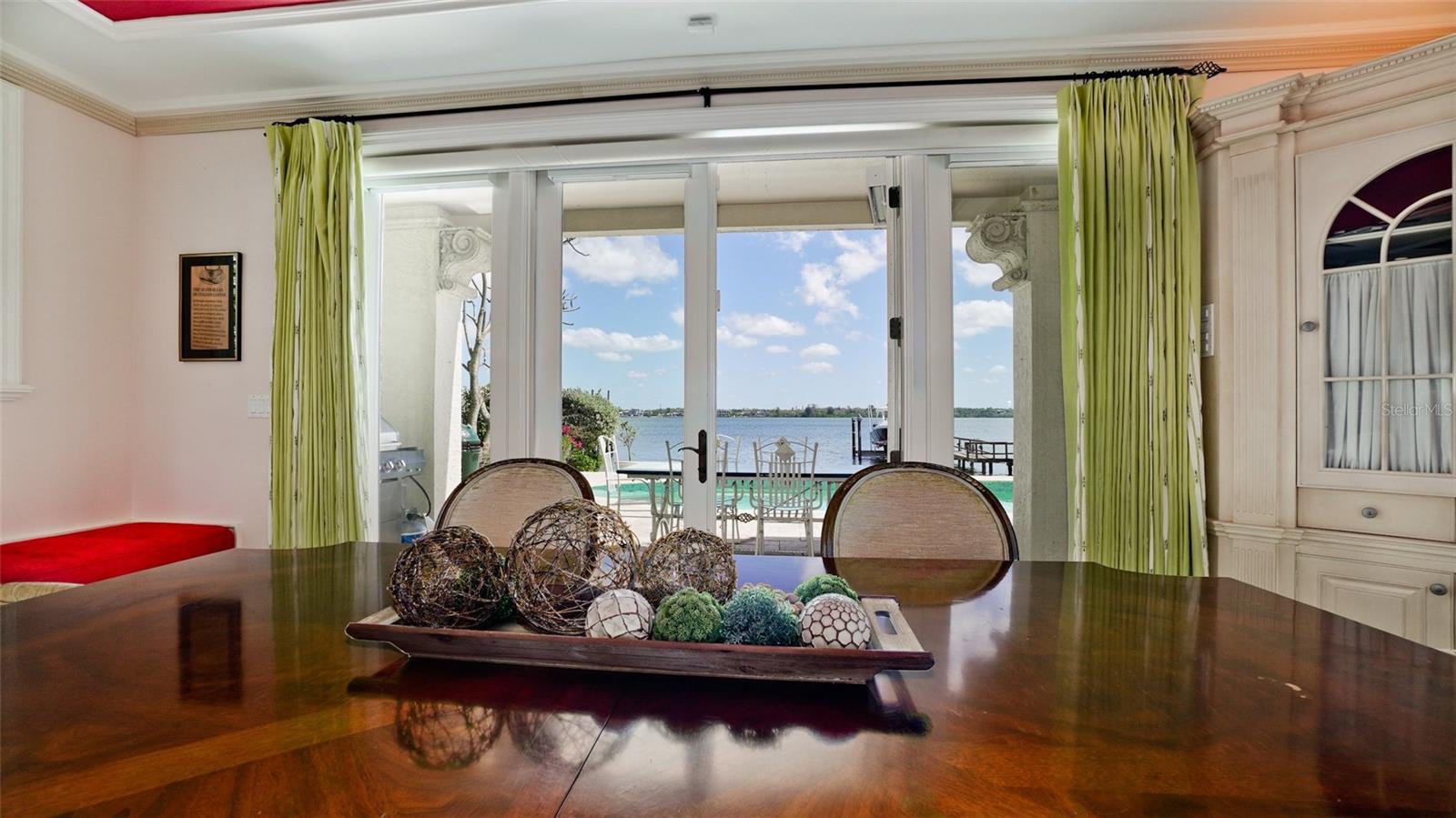 Image 19 of 52 For 8213 Midnight Pass Road