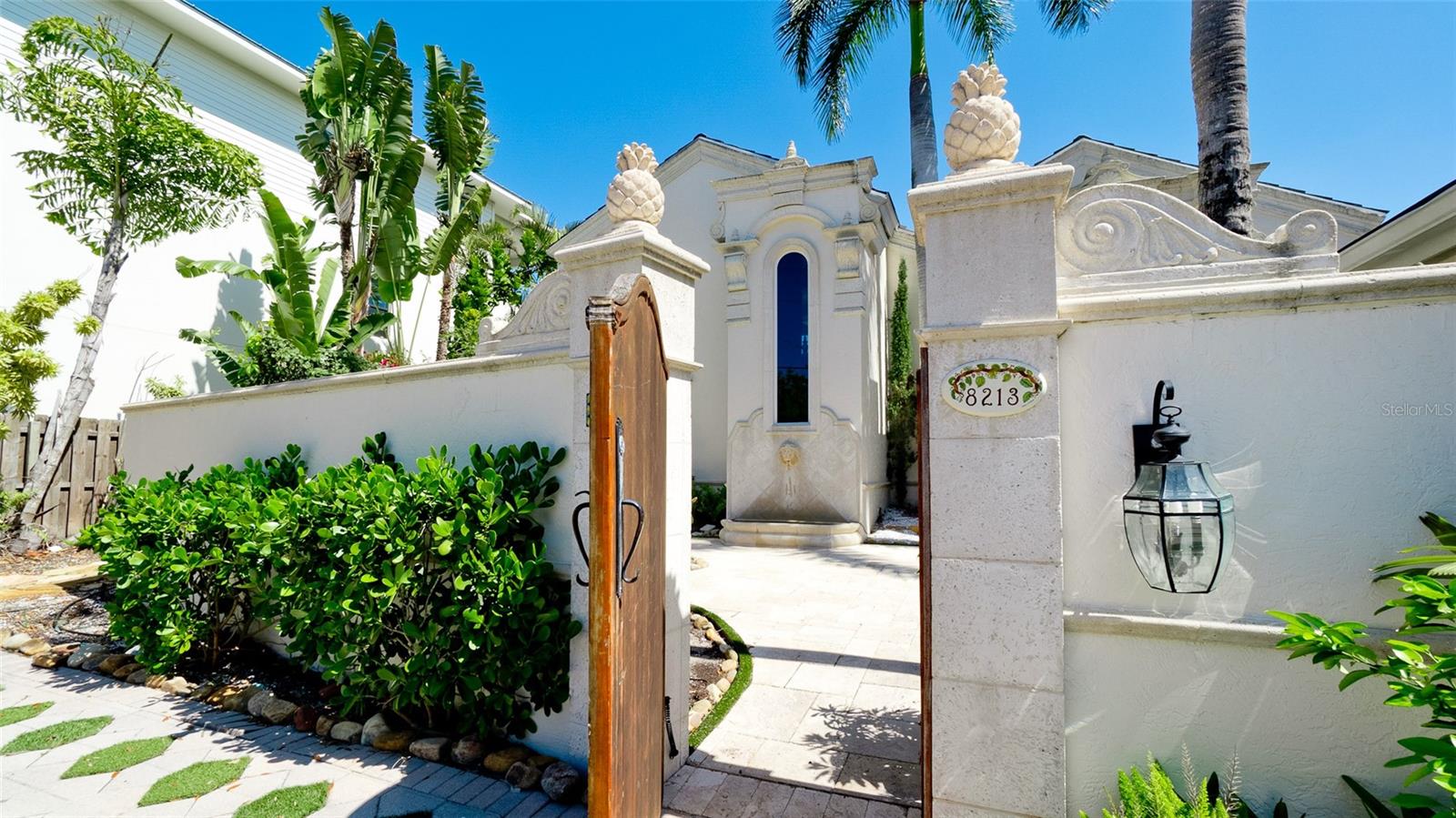 Image 3 of 52 For 8213 Midnight Pass Road