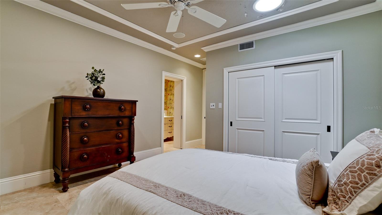 Image 31 of 52 For 8213 Midnight Pass Road