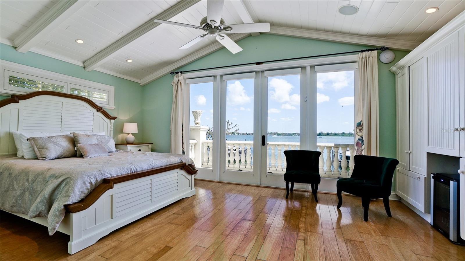 Image 36 of 52 For 8213 Midnight Pass Road