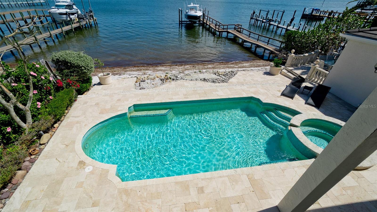 Image 41 of 52 For 8213 Midnight Pass Road