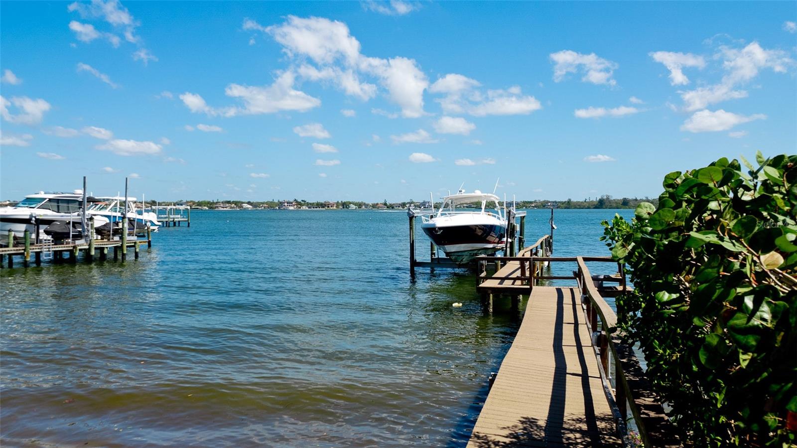 Image 47 of 52 For 8213 Midnight Pass Road