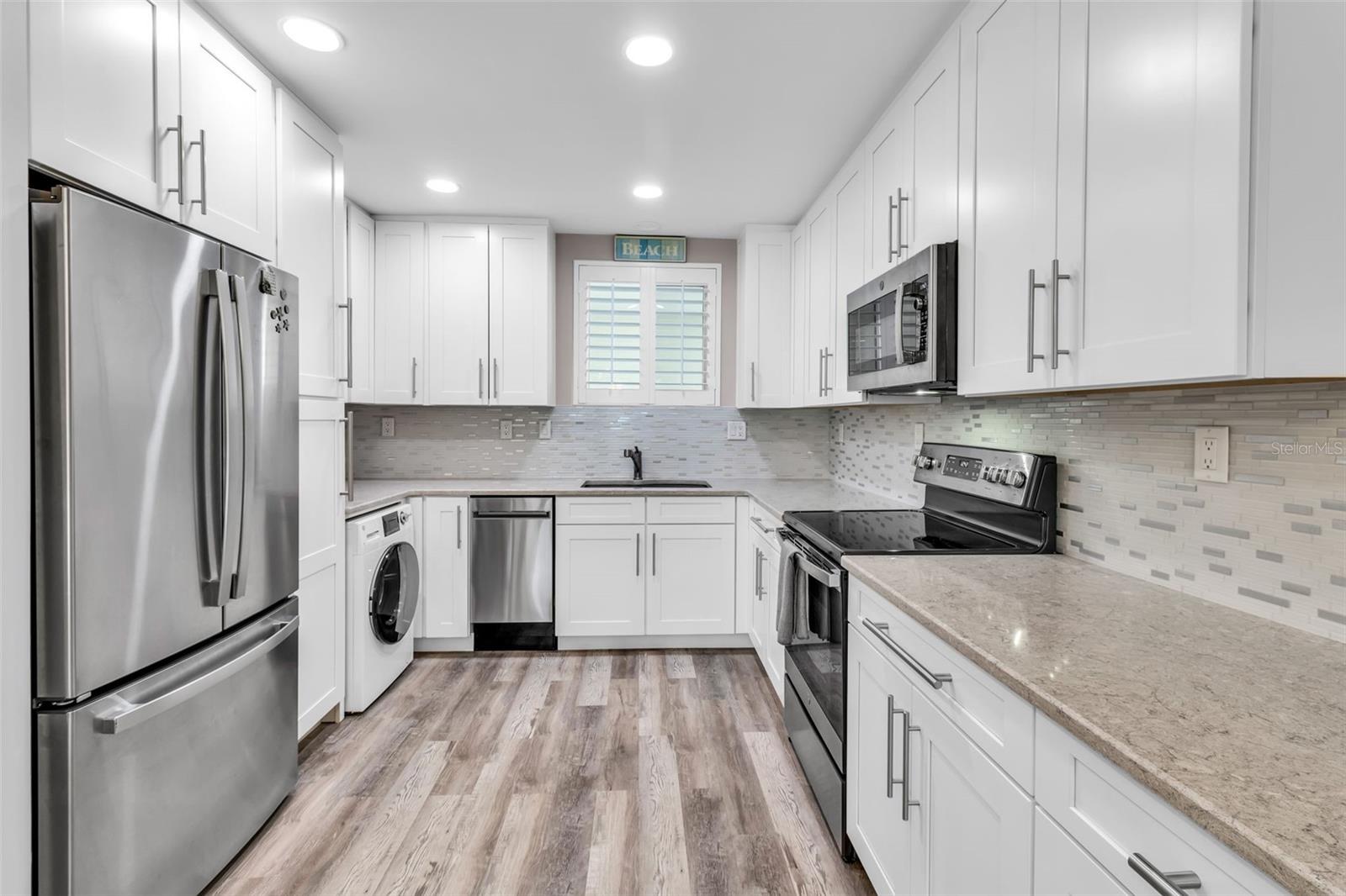 Image 8 of 27 For 500 Washington Drive 19b