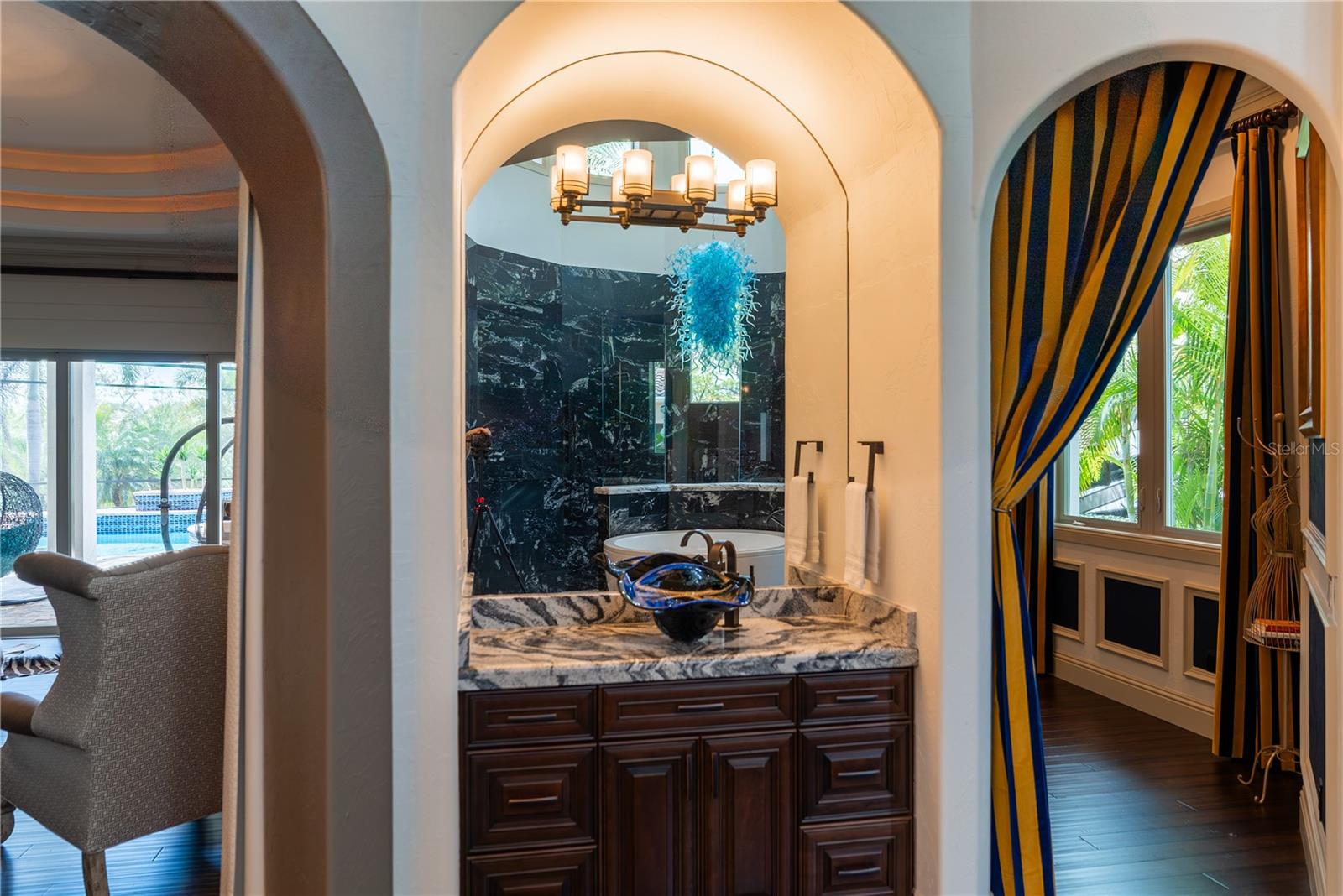 Image 23 of 85 For 5890 Jamila  