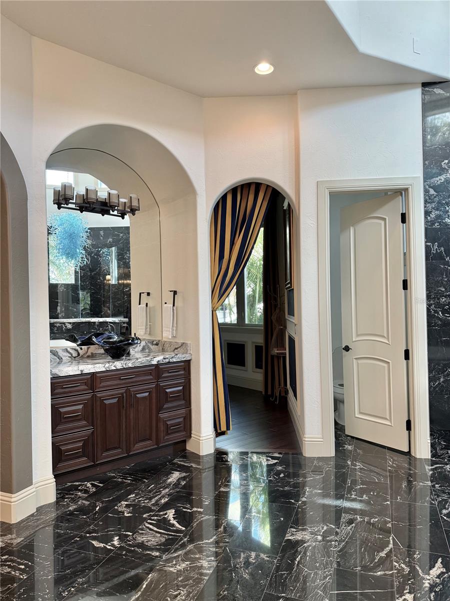 Image 25 of 85 For 5890 Jamila  