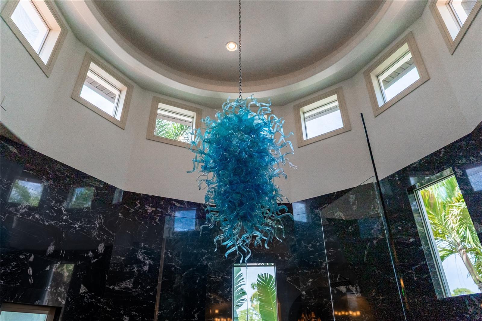 Image 26 of 85 For 5890 Jamila  