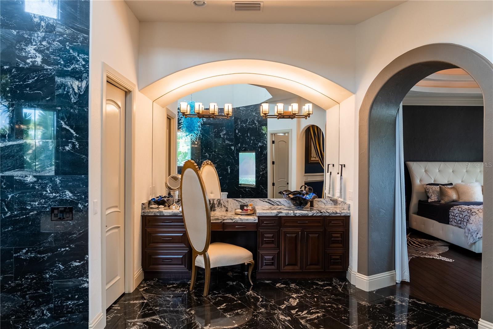 Image 29 of 85 For 5890 Jamila  