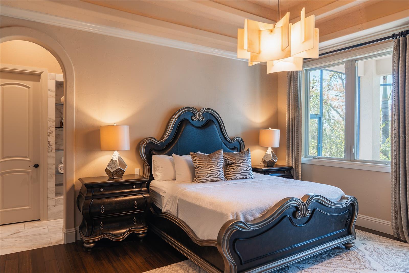 Image 46 of 85 For 5890 Jamila  