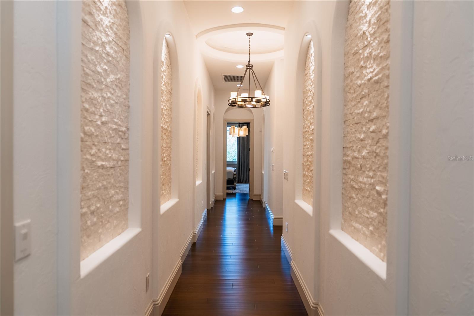 Image 9 of 85 For 5890 Jamila  