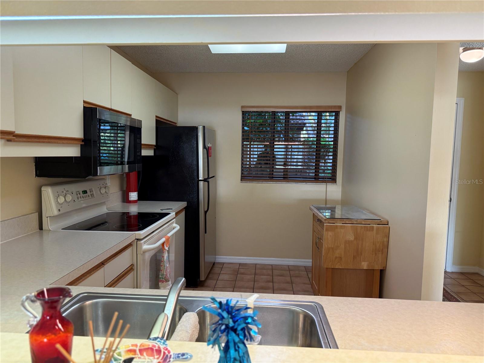 Image 11 of 50 For 5547 Ashton Lake Drive 5547